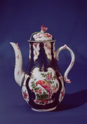 Worcester coffee pot, decorated with birds of paradise, c.1750